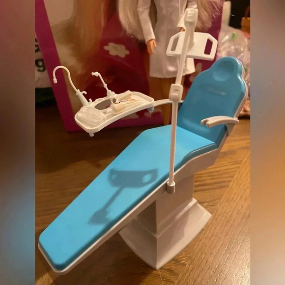 Dentist Barbie Set 1997 - Picture 6 of 6